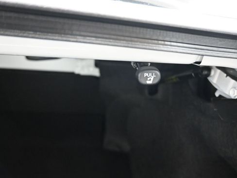 Used 2023 Toyota Camry SE image 43