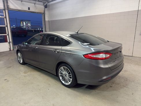 Used 2014 Ford Fusion SE w/ Equipment Group 202A FWD image 5