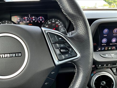 Used 2021 Chevrolet Camaro SS RWD image 9