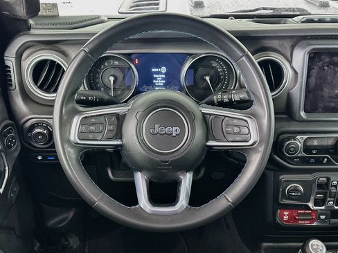 Used 2023 Jeep Wrangler Unlimited Rubicon 4xe AWD/4WD image 18