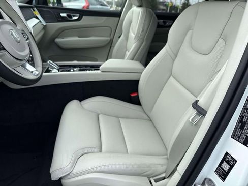 New 2026 Volvo XC60 B5 Ultra w/ Climate Package image 19