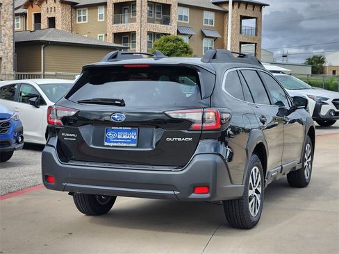 New 2025 Subaru Outback Premium image 3