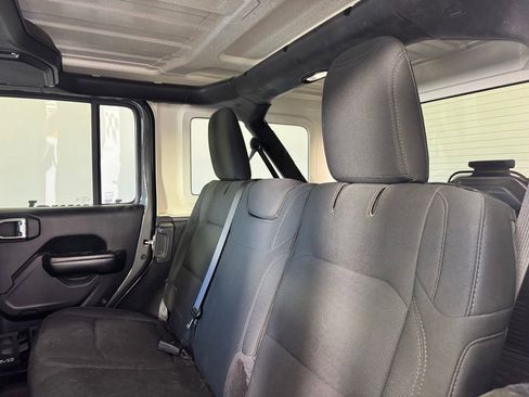 Used 2021 Jeep Wrangler Unlimited Sport AWD/4WD image 11
