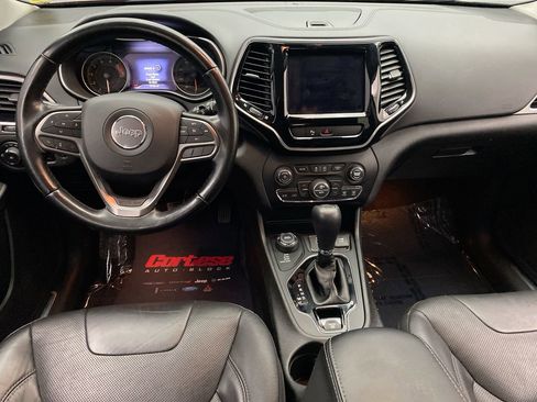 Used 2020 Jeep Cherokee Limited AWD/4WD image 15
