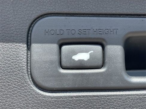 Certified 2025 Honda Pilot EX-L image 31