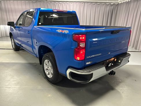 Used 2025 Chevrolet Silverado 1500 LT AWD/4WD image 5