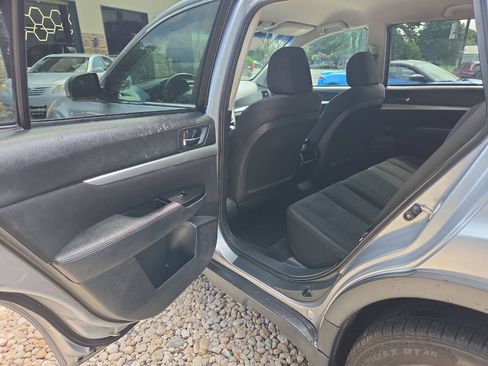 Used 2014 Subaru Outback 2.5i Premium AWD/4WD image 17