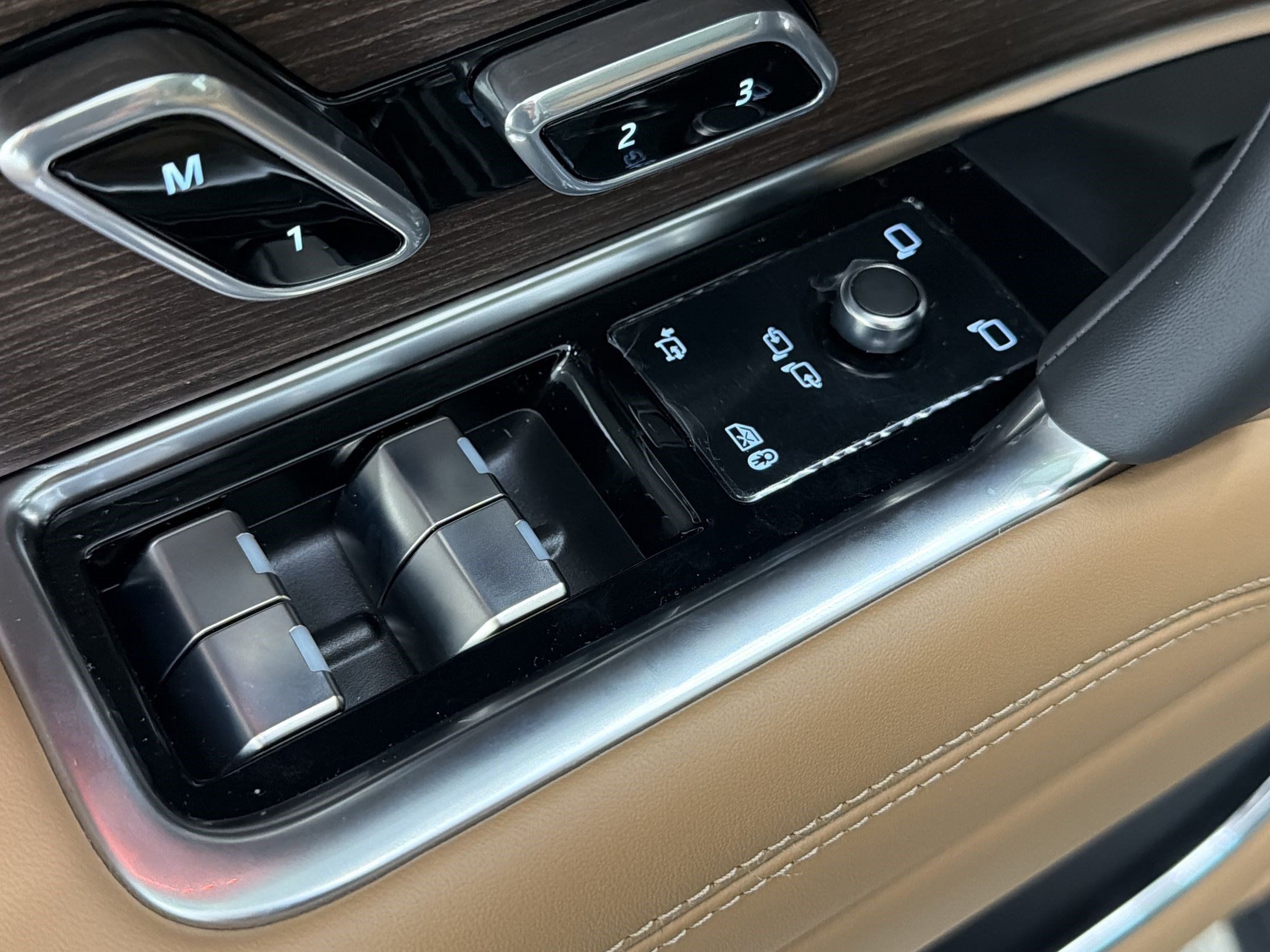 New 2026 Land Rover Range Rover SE AWD/4WD image 15