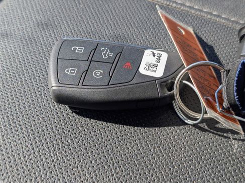 Used 2024 GMC Sierra 1500 SLT w/ SLT Premium Package image 21