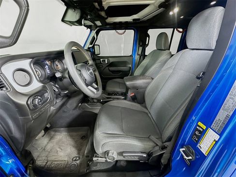 Used 2024 Jeep Gladiator Sport image 15