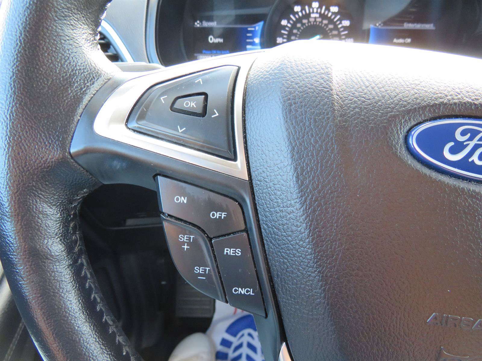 Used 2023 Ford Edge SEL w/ Convenience Package AWD/4WD image 16