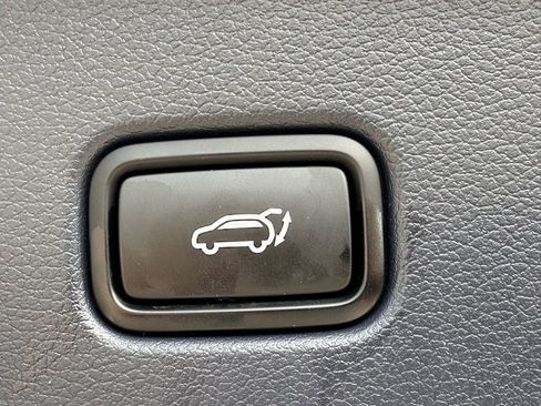 Used 2025 Hyundai Palisade Calligraphy image 14