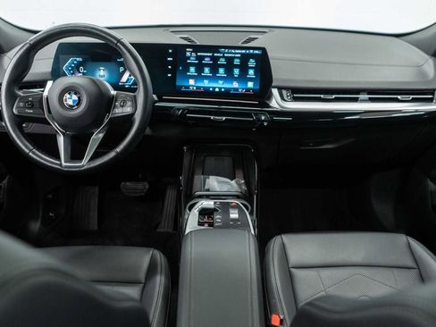Used 2025 BMW X2 xDrive28i image 9