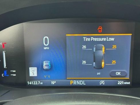 Used 2024 Ford Escape ST-Line w/ Tech Pack #1 image 19