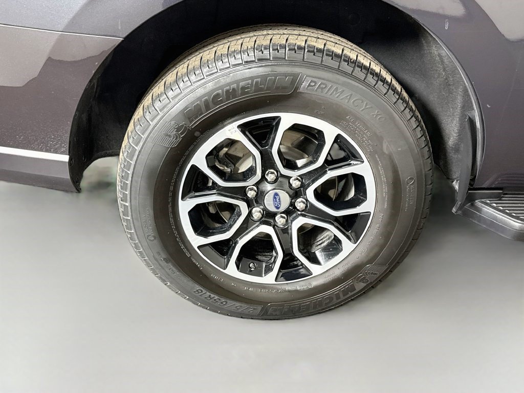Used 2024 Ford Expedition XLT RWD image 32