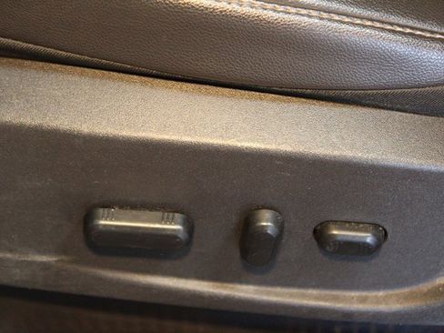 Used 2016 Ford C-MAX Energi w/ Equipment Group 302A image 18