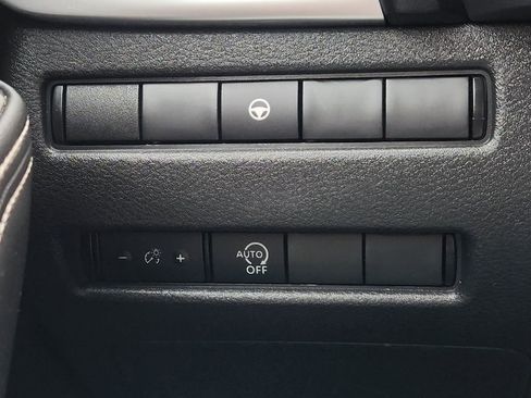 Used 2023 Nissan Rogue SV FWD image 28