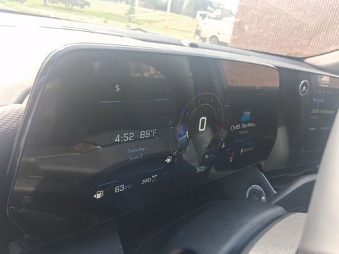 Used 2026 Chevrolet Equinox LT w/ Convenience Package II AWD/4WD image 13