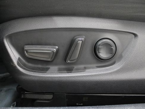 Used 2021 Toyota Camry LE FWD image 38