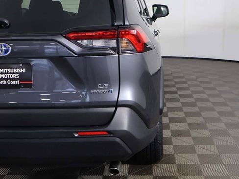 Used 2022 Toyota RAV4 LE image 13