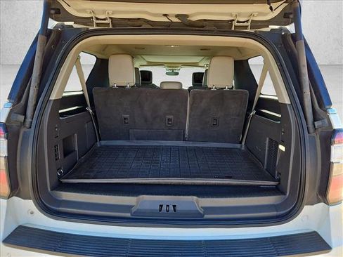 Used 2021 Ford Expedition Max Limited image 6