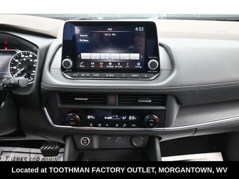 Used 2023 Nissan Rogue SV AWD/4WD image 17