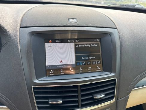 Used 2019 Lincoln MKT AWD image 14