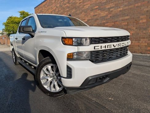 Used 2022 Chevrolet Silverado 1500 Custom AWD/4WD image 3