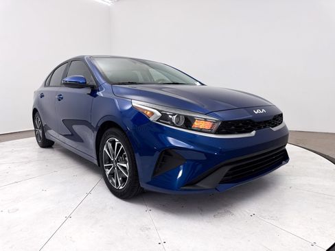 Used 2022 Kia Forte LXS w/ LXS Technology Package FWD image 11