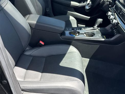 Used 2023 Honda Civic Touring image 16