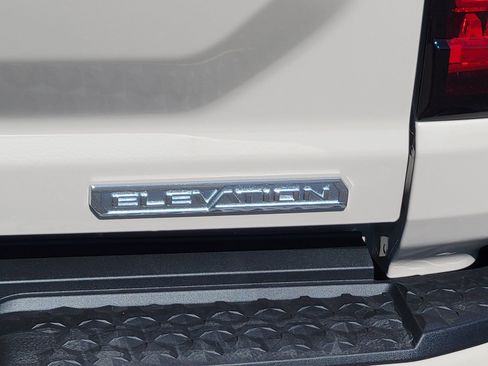 New 2026 GMC Canyon Elevation w/ Convenience Package image 10