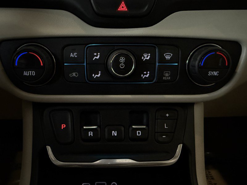 Used 2019 GMC Terrain Denali w/ Advanced Safety Package AWD/4WD image 39