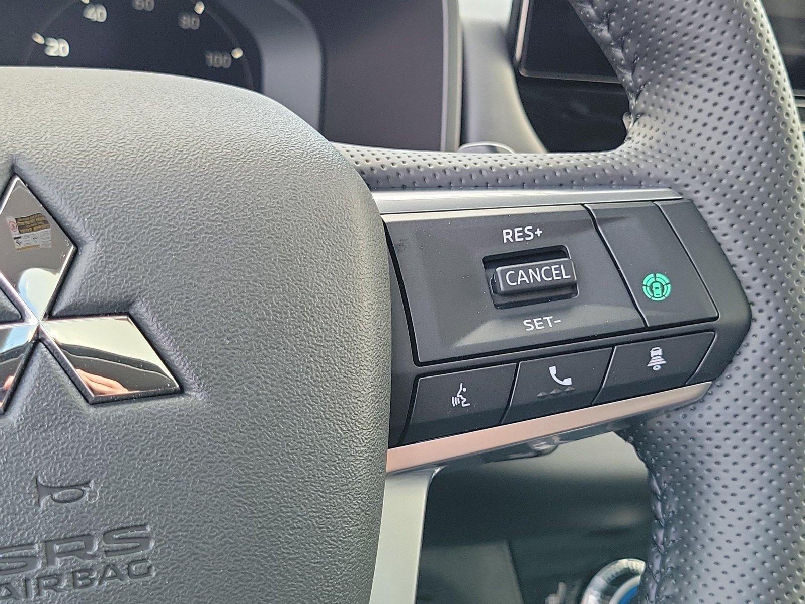 New 2026 Mitsubishi Outlander SE FWD image 28