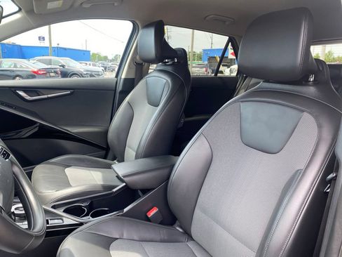 Used 2023 Kia Niro Wind FWD image 11