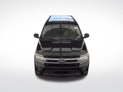 Used 2024 Ford Expedition Max XLT RWD image 2