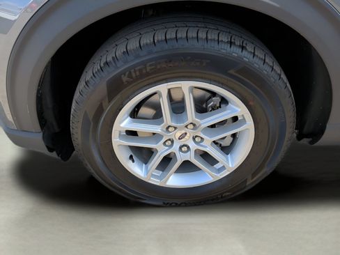 New 2026 Ford Explorer Active RWD image 34