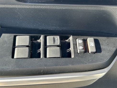 Used 2018 Toyota Tundra SR5 image 23