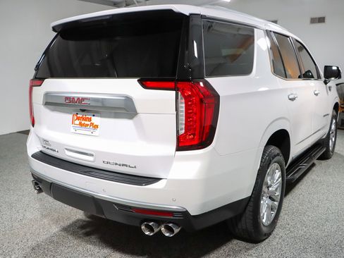 Used 2023 GMC Yukon Denali AWD/4WD image 7