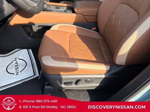 New 2026 Nissan Pathfinder Platinum w/ Accent Package AWD/4WD image 13