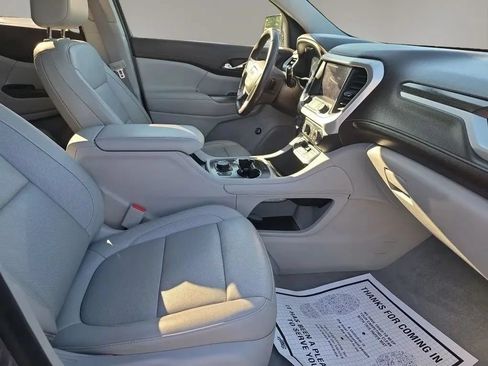 Used 2020 GMC Acadia SLT w/ Trailering Package AWD/4WD image 12
