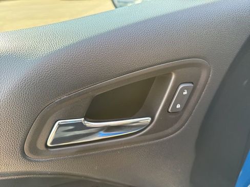 Used 2022 Chevrolet Colorado LT image 14