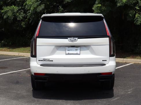 Used 2022 Cadillac Escalade ESV Sport w/ Touring Package AWD/4WD image 6
