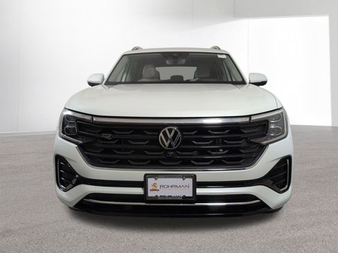Used 2024 Volkswagen Atlas SEL Premium R-Line image 28