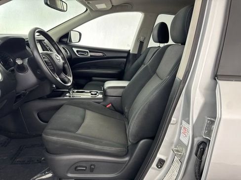 Used 2019 Nissan Pathfinder SV AWD/4WD image 21