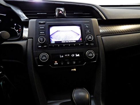 Used 2018 Honda Civic Sport image 19