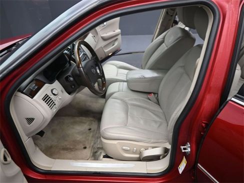 Used 2009 Cadillac DTS image 10