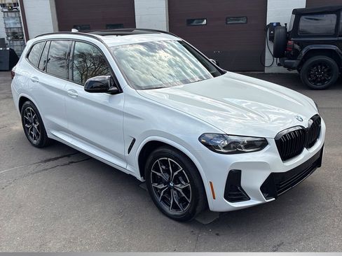 Used 2024 BMW X3 M40i w/ Premium Package image 3