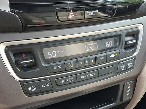 Used 2017 Honda Ridgeline RTL-T image 17