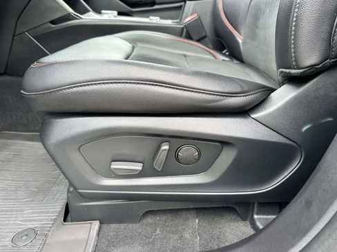 Certified 2022 Ford Explorer ST-Line w/ Class IV Trailer Tow Package image 11