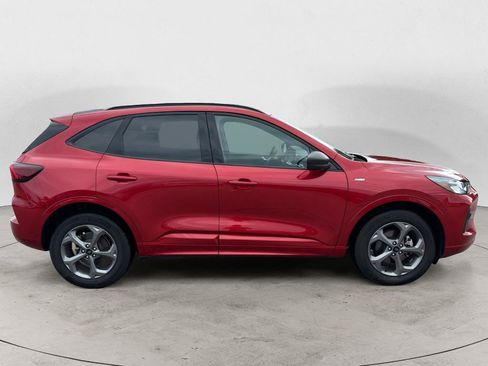 Used 2024 Ford Escape ST-Line w/ Tech Pack #1 AWD/4WD image 5
